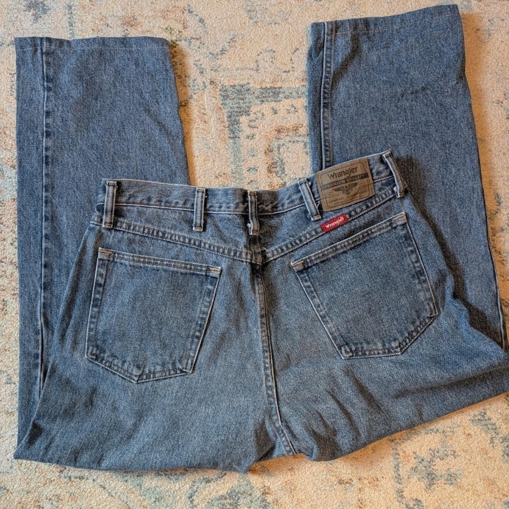 Y2K Wide Leg Wrangler Blue Jeans / 34x30 Relaxed Fit